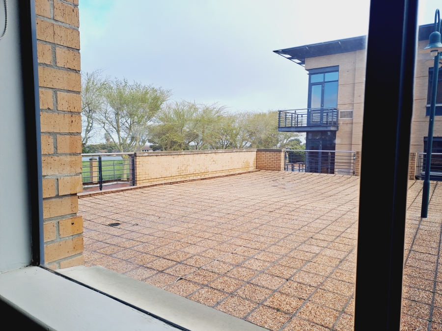 To Let commercial Property for Rent in Plattekloof Western Cape